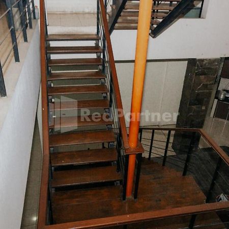 Hotel De Lugano Scbd Syariah Mitra Reddoorz à Jakarta Extérieur photo