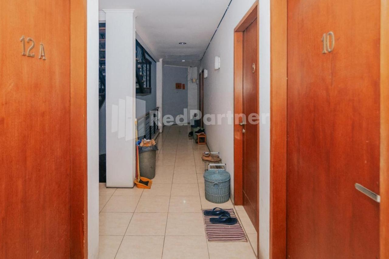 Hotel De Lugano Scbd Syariah Mitra Reddoorz à Jakarta Extérieur photo