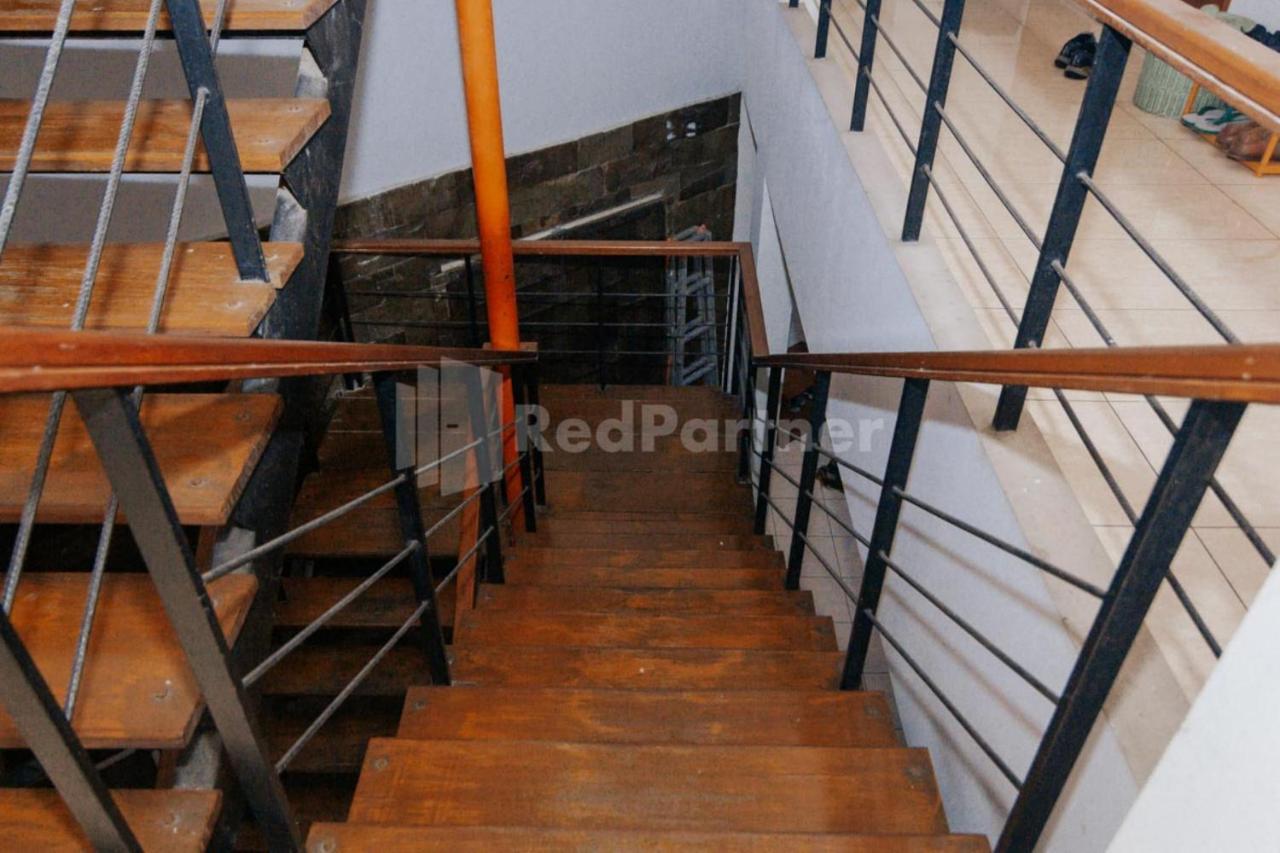 Hotel De Lugano Scbd Syariah Mitra Reddoorz à Jakarta Extérieur photo