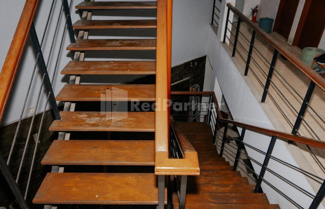 Hotel De Lugano Scbd Syariah Mitra Reddoorz à Jakarta Extérieur photo